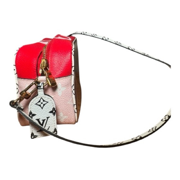 Louis Vuitton Beach Pouch Monogram Giant Red/Pink. - Picture 5 of 6